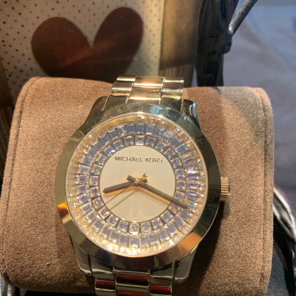 Mk watch - Picture 3 of 4